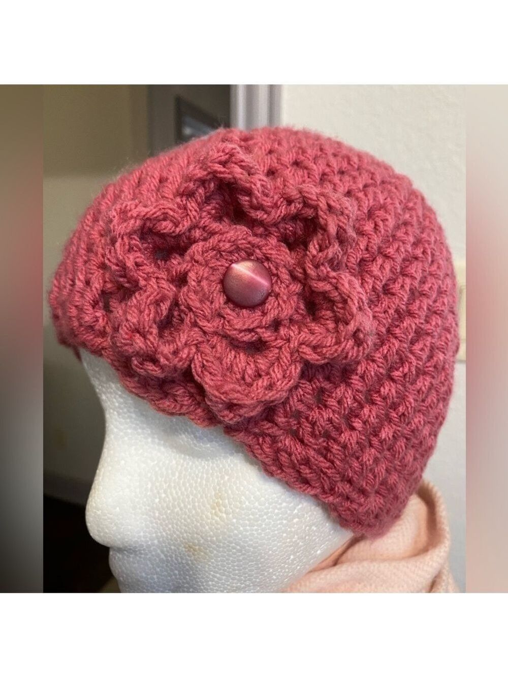 Handmade crochet pink beanie with flower for ladies size medium one of a kind, l - Picture 3 of 6